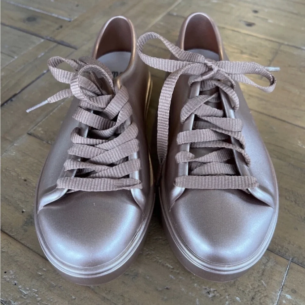 Mini Melissa mel be shine rose gold sneakers
